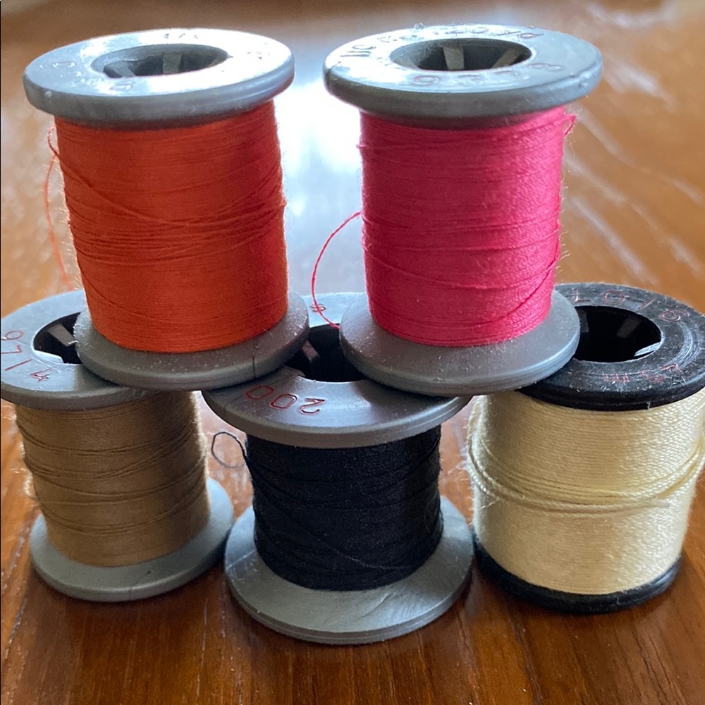 Vintage Set of Molnlycke Thread - Picture 3 of 12